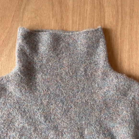 Wilfred Aritzia wool blend sweater XS cropped mock neck gray bow mohair viscose - Picture 3 of 6